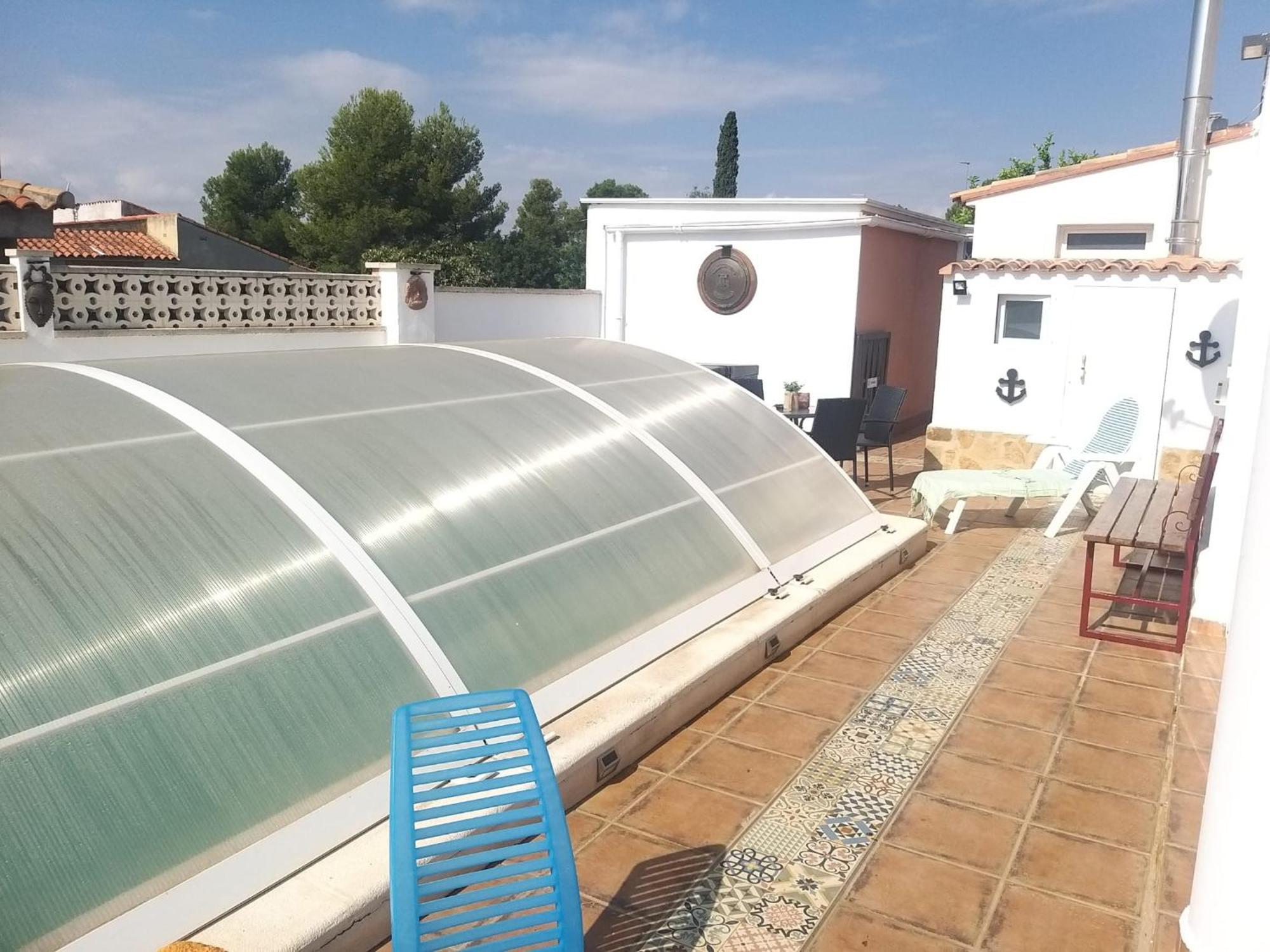 Tiny House Hotel Puebla de Vallbona Exterior photo