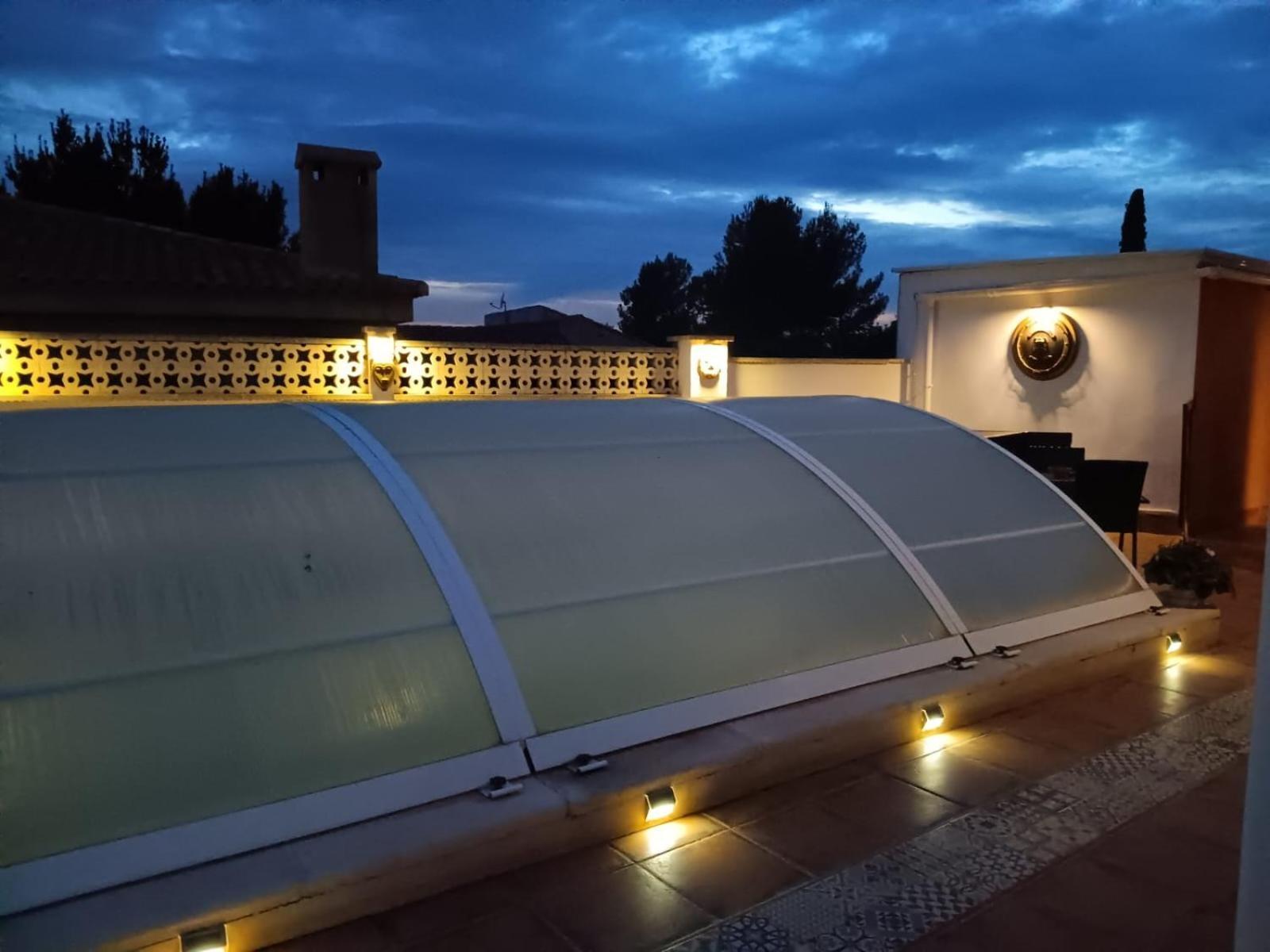 Tiny House Hotel Puebla de Vallbona Exterior photo